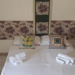 https://a-casa-di-alex-1.sicilyhotelsitaly.net